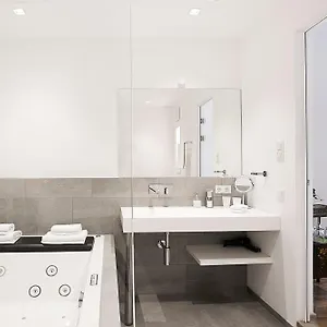 1st Floor 2 4*, Cologne Allemagne