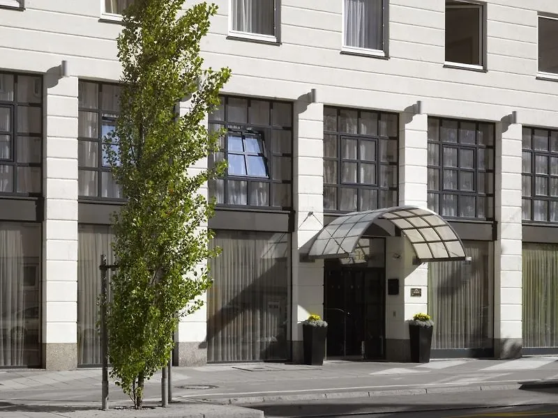 ****  K+K Hotel Am Harras Münih Almanya